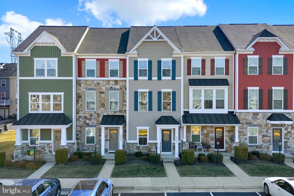 24897 Coats Square, Aldie, VA 20105 - photo 1