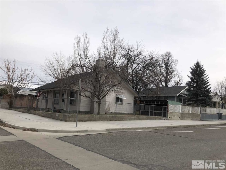 604 Pavilion St, Winnemucca, NV 89445 - photo 1