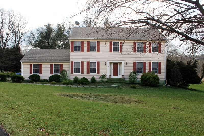 2 Deerpond Ct, Flemington, NJ 08822 - photo 1