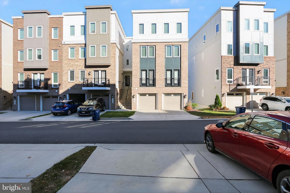 1322 Rail Stop Dr, Woodbridge, VA 22191 - photo 1