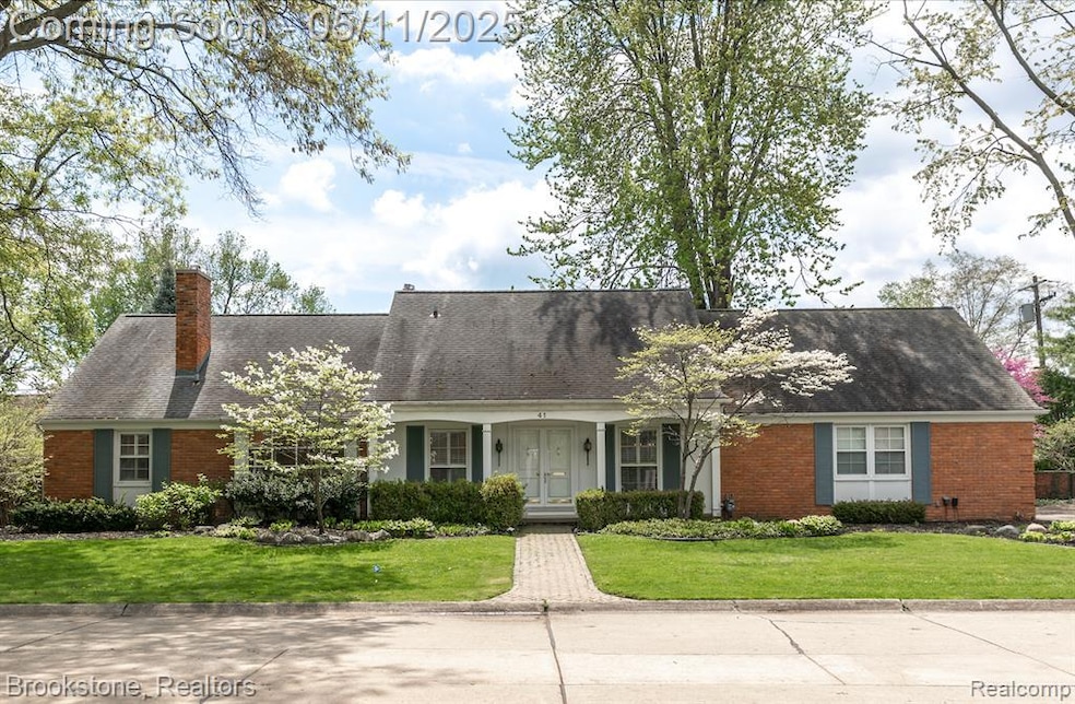 41 N Duval Grosse Pointe Shores