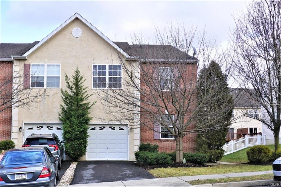 3689 Clauss Dr, Macungie, PA 18062 - photo 1