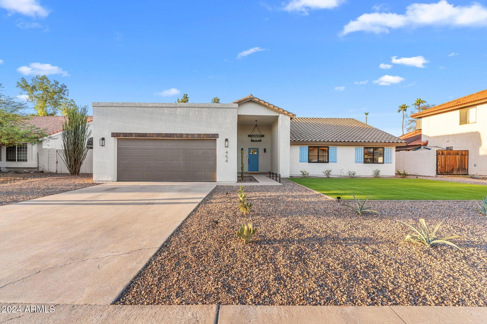 1-web-or-mls-454-e-hackamore-st