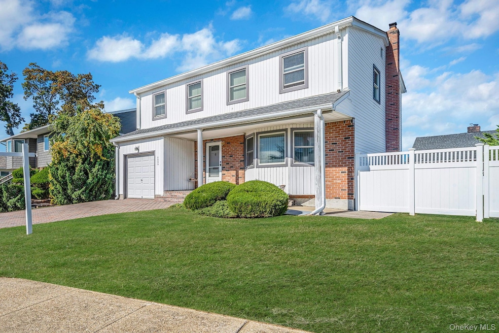 For Sale $850,000 • Co-Listing Agent