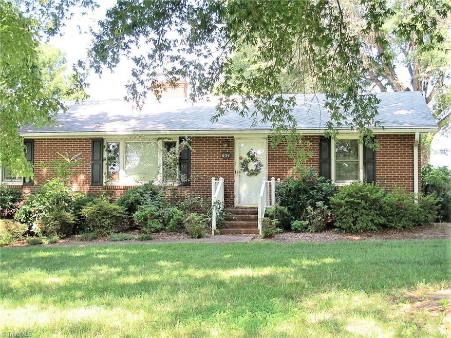 654 Meadowlark Dr, Winston Salem, NC 27106 MLS 1114416