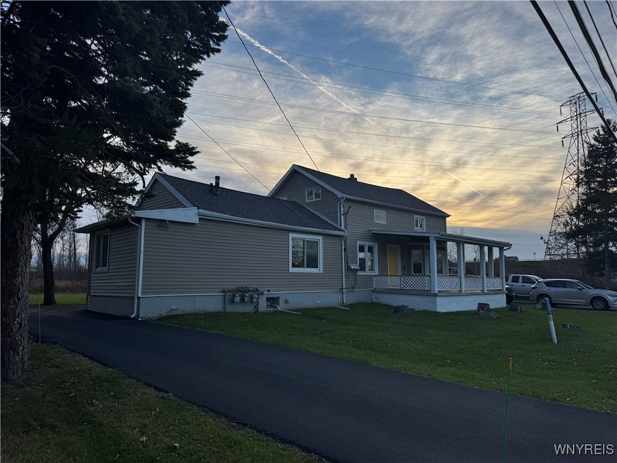 549 Indian Church Rd unit 1, Buffalo, NY 14224 - photo 1