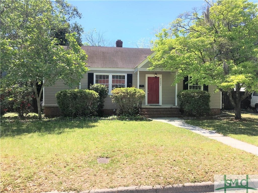 2207 E 42nd St, Savannah, GA 31404 - photo 1
