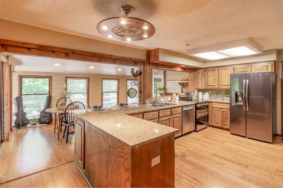 40 Grisham Dr, Bella Vista, AR 72715 - photo 1