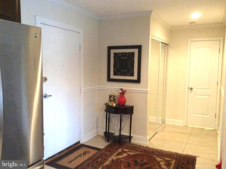 Lafayette Park unit 409, Falls Church, VA 22041 - photo 1