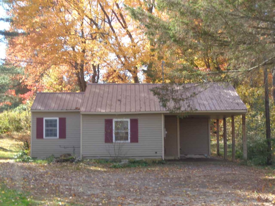 52 Elm St, Winchester, NH 03470 - photo 1