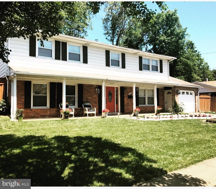 7320 Oakcrest Dr, New Carrollton, MD 20784 - photo 1