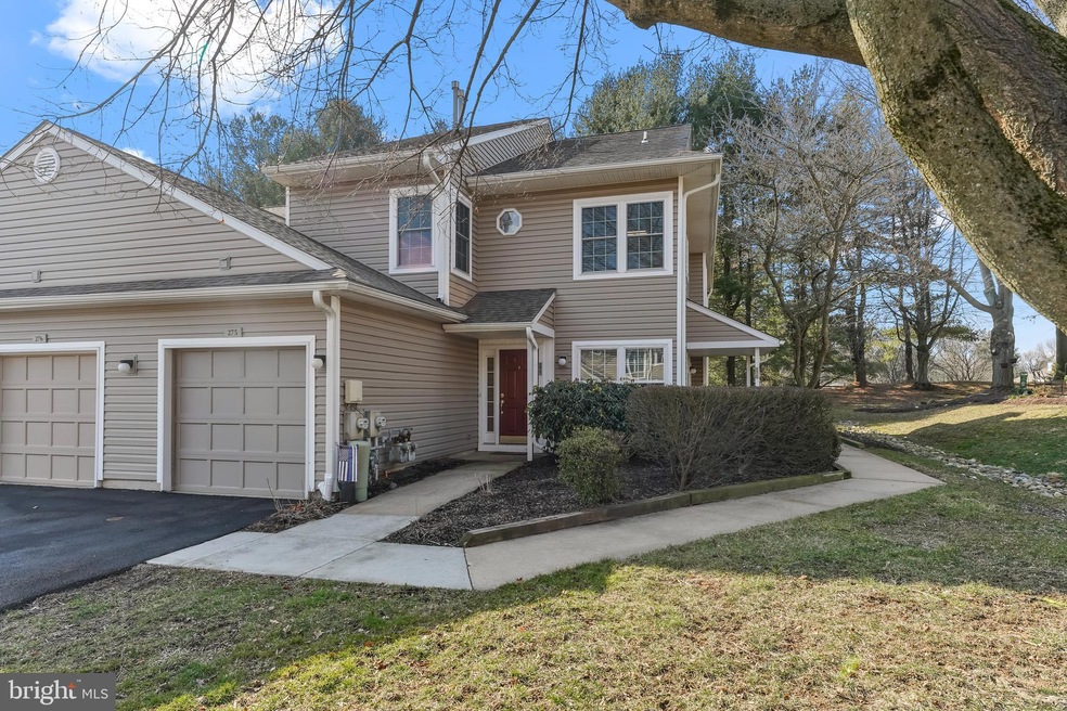 275 Stanton Ct unit 275, Glen Mills, PA 19342 - photo 1