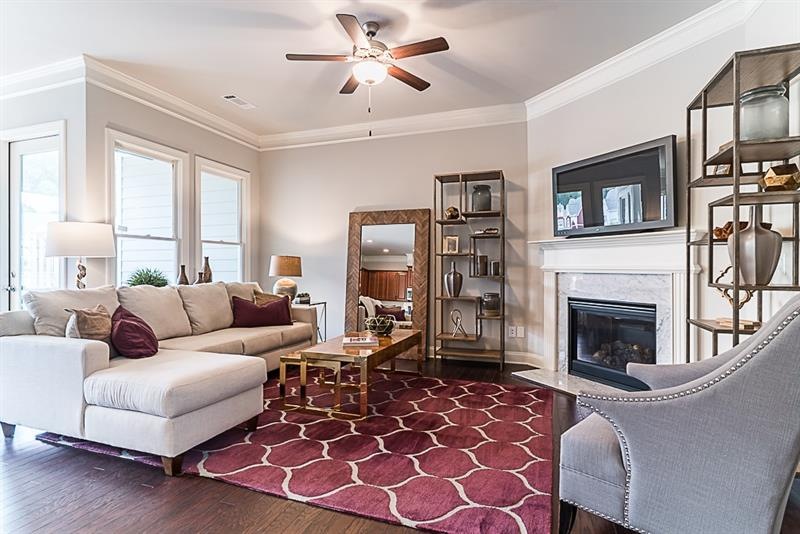 559 Suwanee Pass Ln unit 29, Suwanee, GA 30024 - photo 1