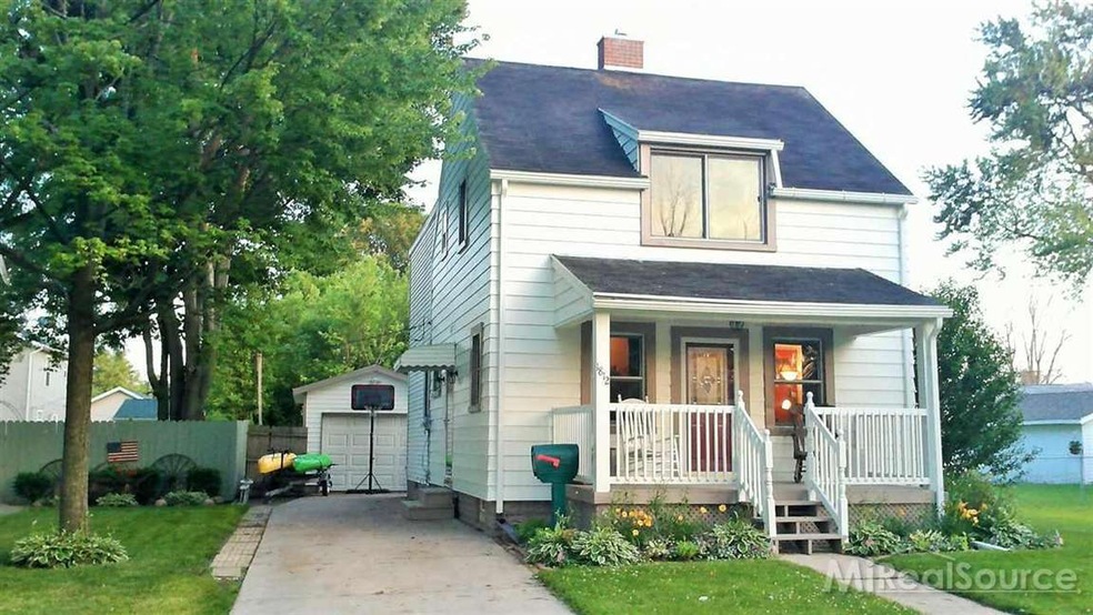1812 Gillett St, Port Huron, MI 48060 - photo 1