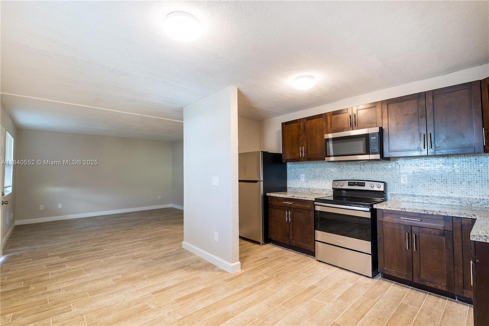 601 S Flagler Ave unit 4, Homestead, FL 33030 - photo 1