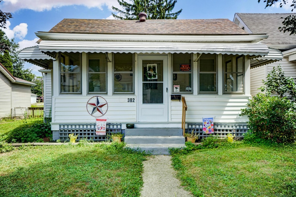 382 E Franklin St, Circleville, OH 43113 - photo 1