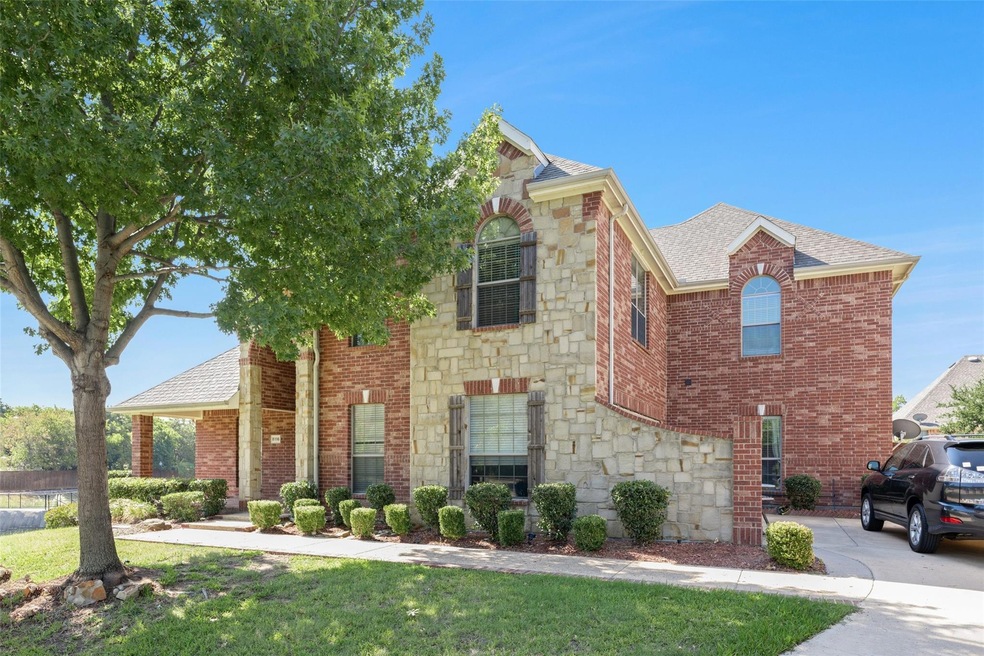 8116 Mountain Spring Dr, North Richland Hills, TX 76180 - photo 1