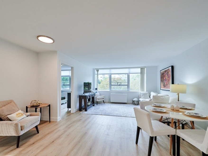 Hammond Park Condominiums unit 204, Chestnut Hill, MA 02467 - photo 1