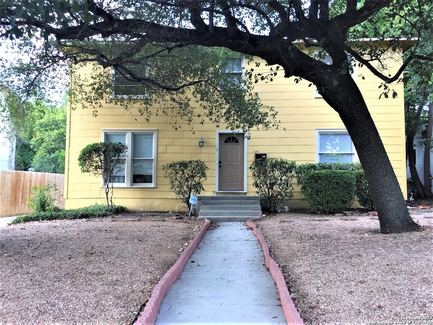 229 W Ridgewood Ct unit 1, San Antonio, TX 78212 - photo 1