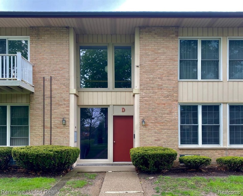 Front of Sheldon Condo.jpg