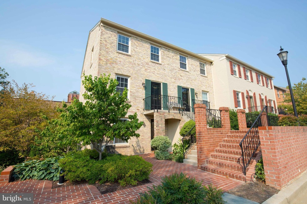 1646 Beekman Place NW unit C, Washington, DC 20009 - photo 1