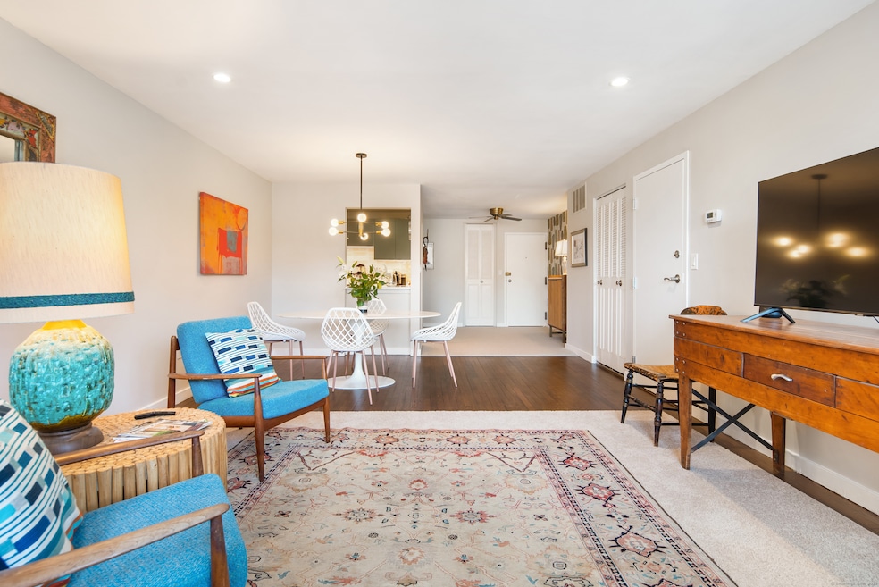 160 Fairfield Woods Rd unit 58, Fairfield, CT 06825 - photo 1