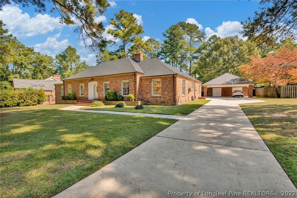 307 White Oak Ct, Fayetteville, NC 28303 - photo 1