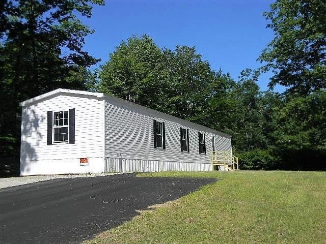 25 Carroll Ave, Standish, ME 04084 - photo 1
