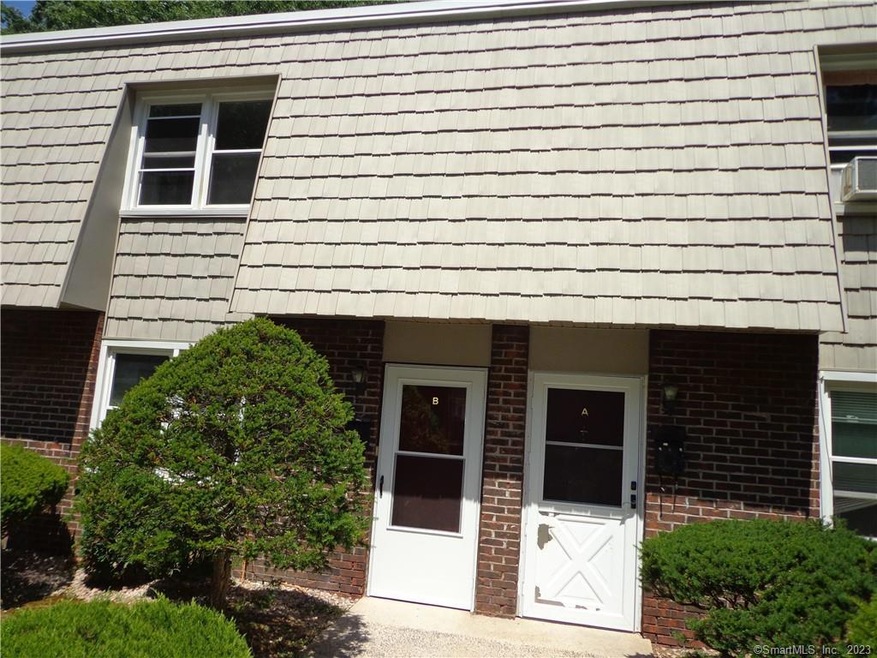 71 Dover Ct unit B, Branford, CT 06405 - photo 1