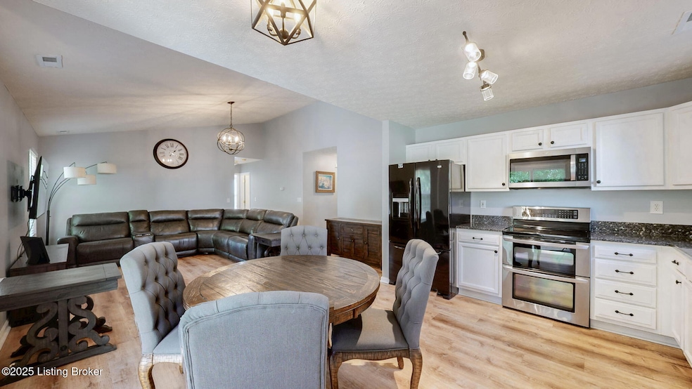 Under Contract $299,900