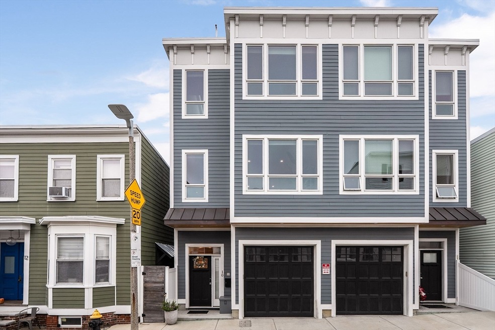 10 Grimes St, Boston, MA 02127 - photo 1