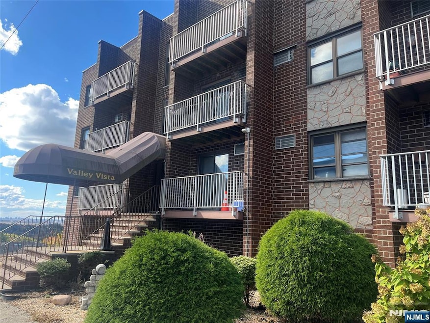 For Rent $1,850/month