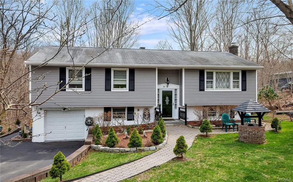 11 Tiros Ave, Highland Mills, NY 10930 - photo 1