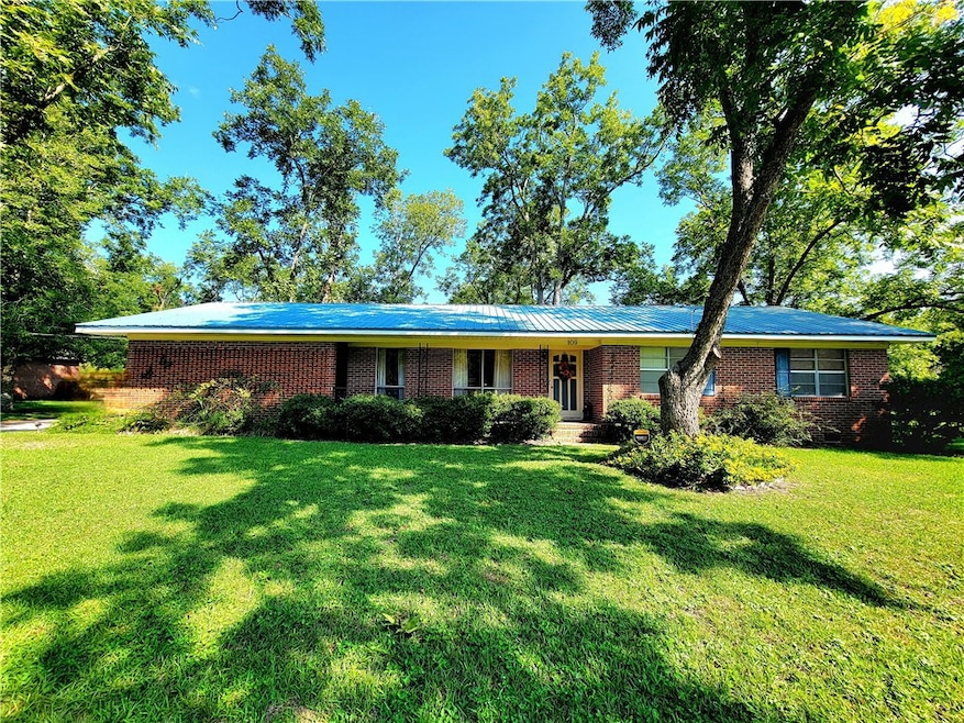 For Sale $199,900 • Co-Listing Agent
