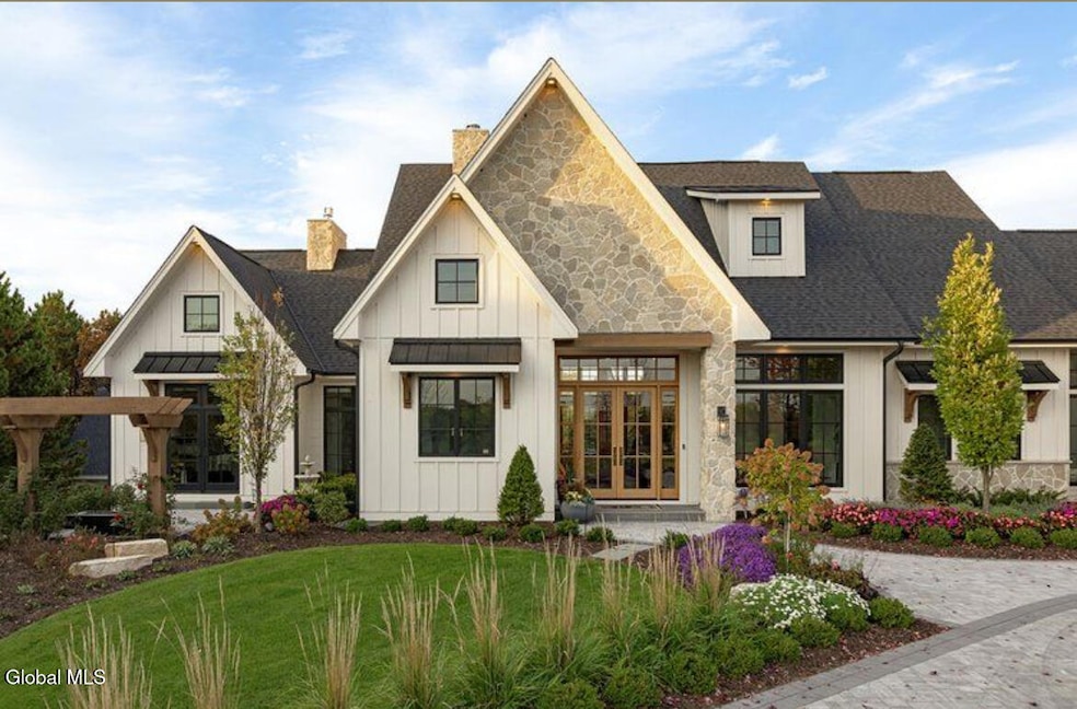 5996AAD2-9FDF-40D4-A828-D10B2BCD9D53