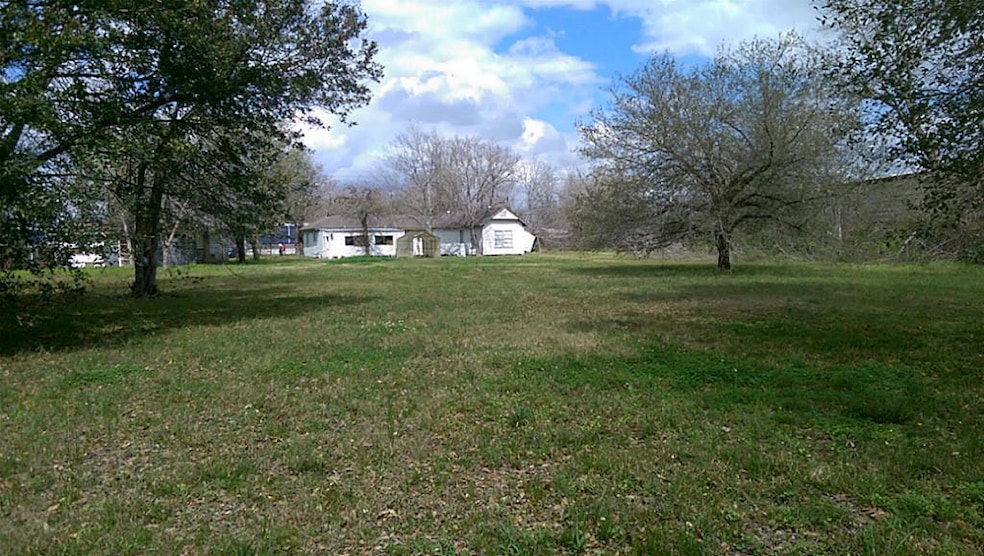 1024 Glenn Ave, Houston, TX 77088 - photo 1