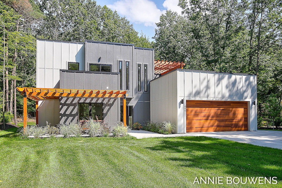 2-web-or-mls-455-lakeshore-ave