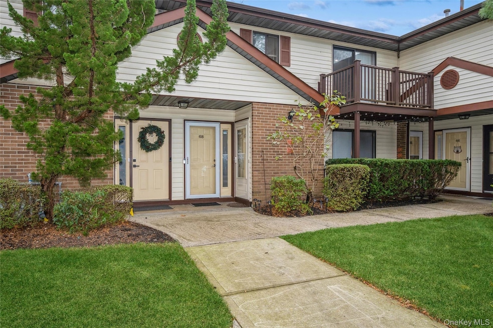 615 Broadway unit 68, Amityville, NY 11701 - photo 1