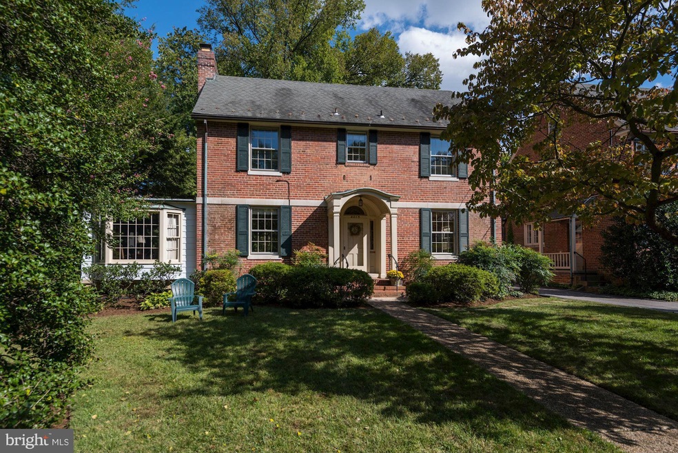 4015 49th St NW, Washington, DC 20016 - photo 1