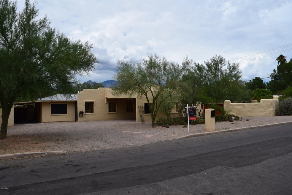 2423 E Kleindale Rd, Tucson, AZ 85719 - photo 1