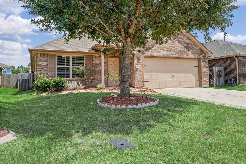 162 Country Crossing Cir, Magnolia, TX 77354 - photo 1