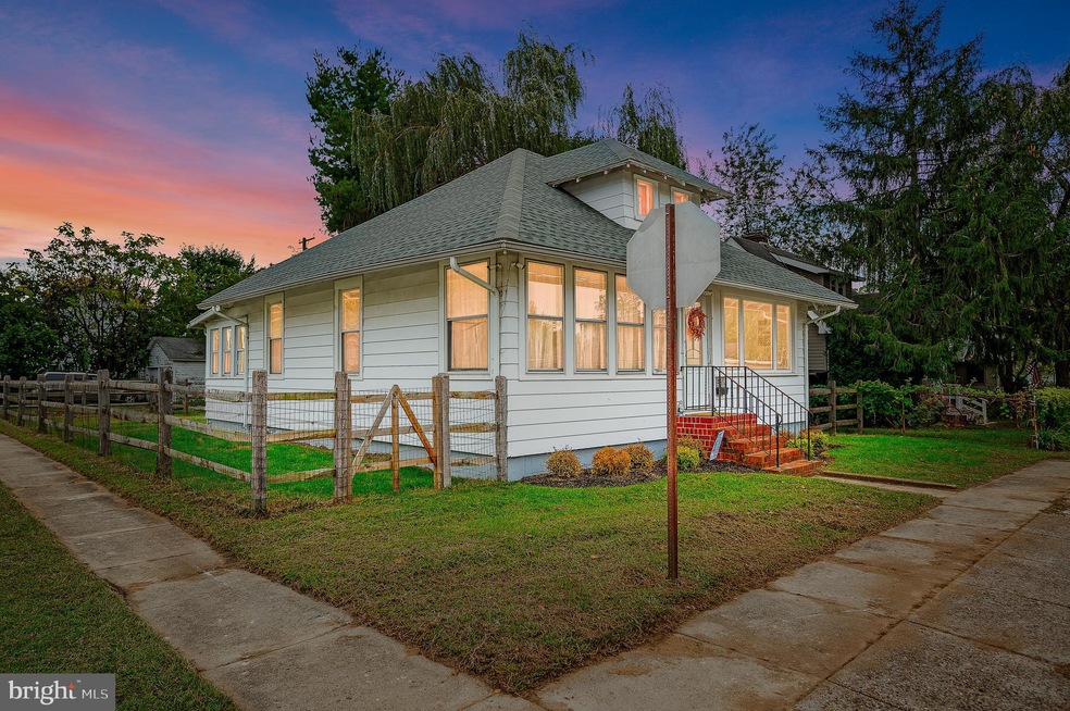 281 Johnson St, Penns Grove, NJ 08069 - photo 1