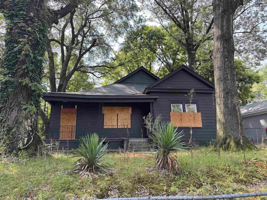 125 E Mckellar Ave, Memphis, TN 38109 - photo 1