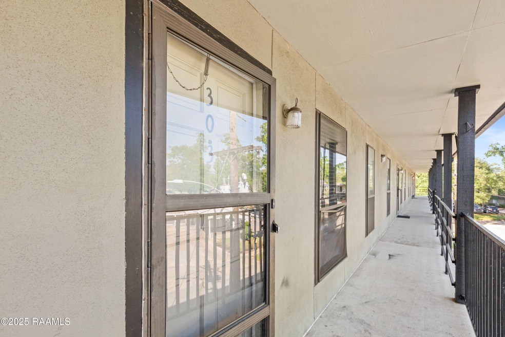 701SCollege303-4