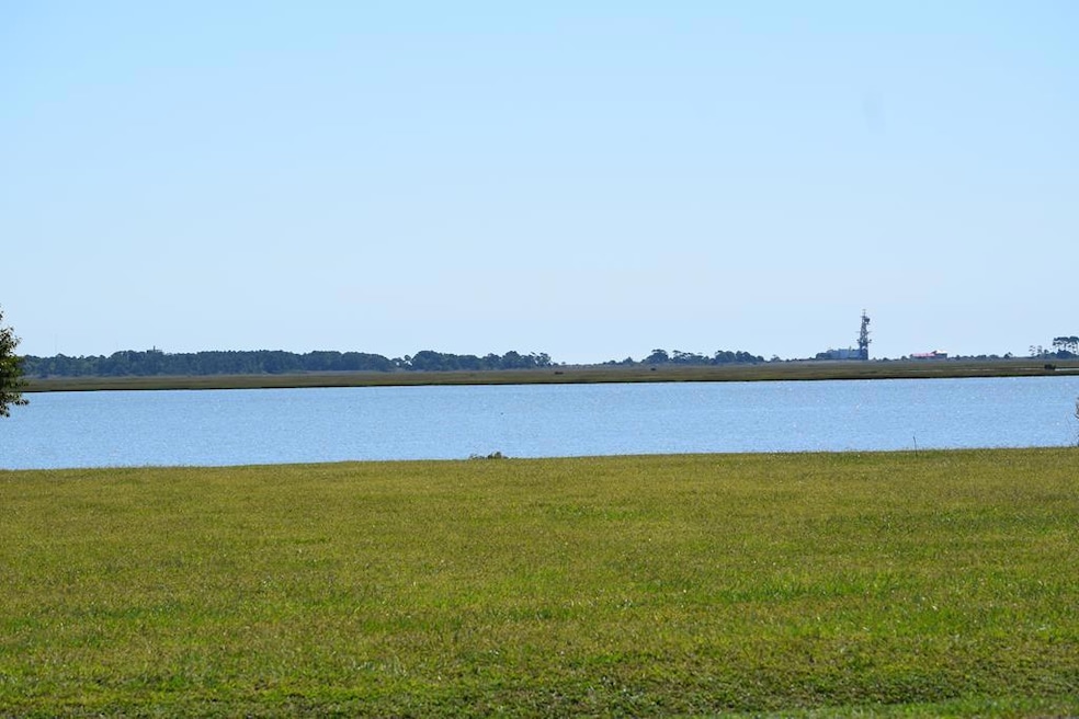 For Sale $105,000 • Co-Listing Agent