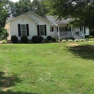 165 E Freeman St, Maysville, GA 30558 - photo 1