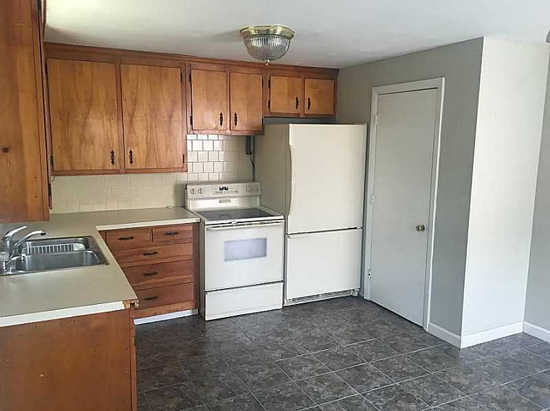 180 Arnold St unit 184, Riverside, RI 02915 - photo 1