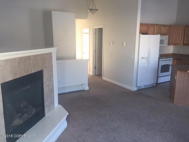 5538 E 43rd Ave unit C, Anchorage, AK 99504 - photo 1