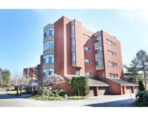 99-30 Florence St unit 5B, Chestnut Hill, MA 02467 - photo 1