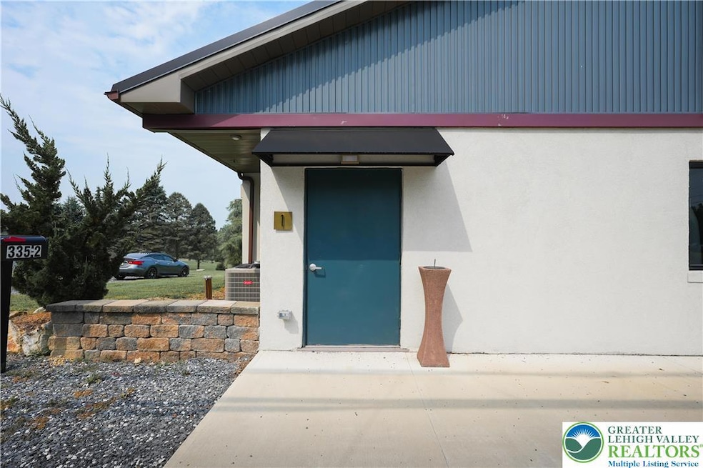 335 Walnut Dr unit 1, Northampton, PA 18067 - photo 1